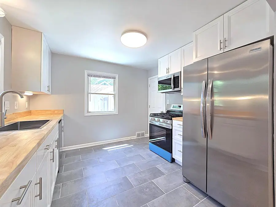 4445 S Burrell STREET, Milwaukee, WI 53207 - #2