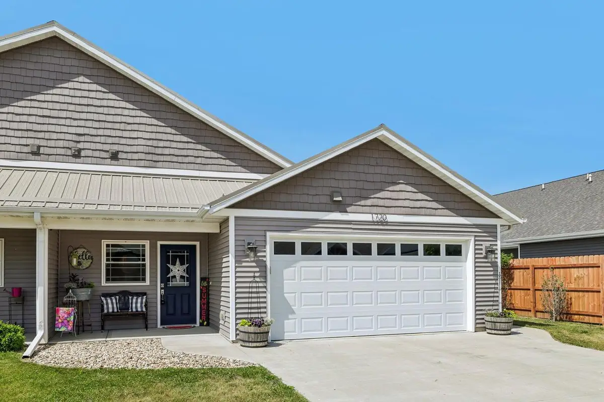 1720 Montclair PLACE, Fort Atkinson, WI 53538 - #1