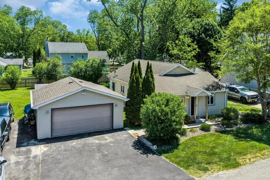 4214 Poplar DRIVE, Delavan, WI 53115 - #2