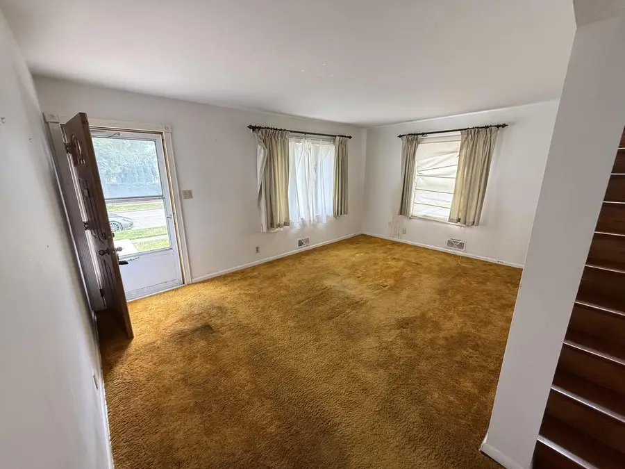 911 E Norwich STREET, Milwaukee, WI 53207 - #2