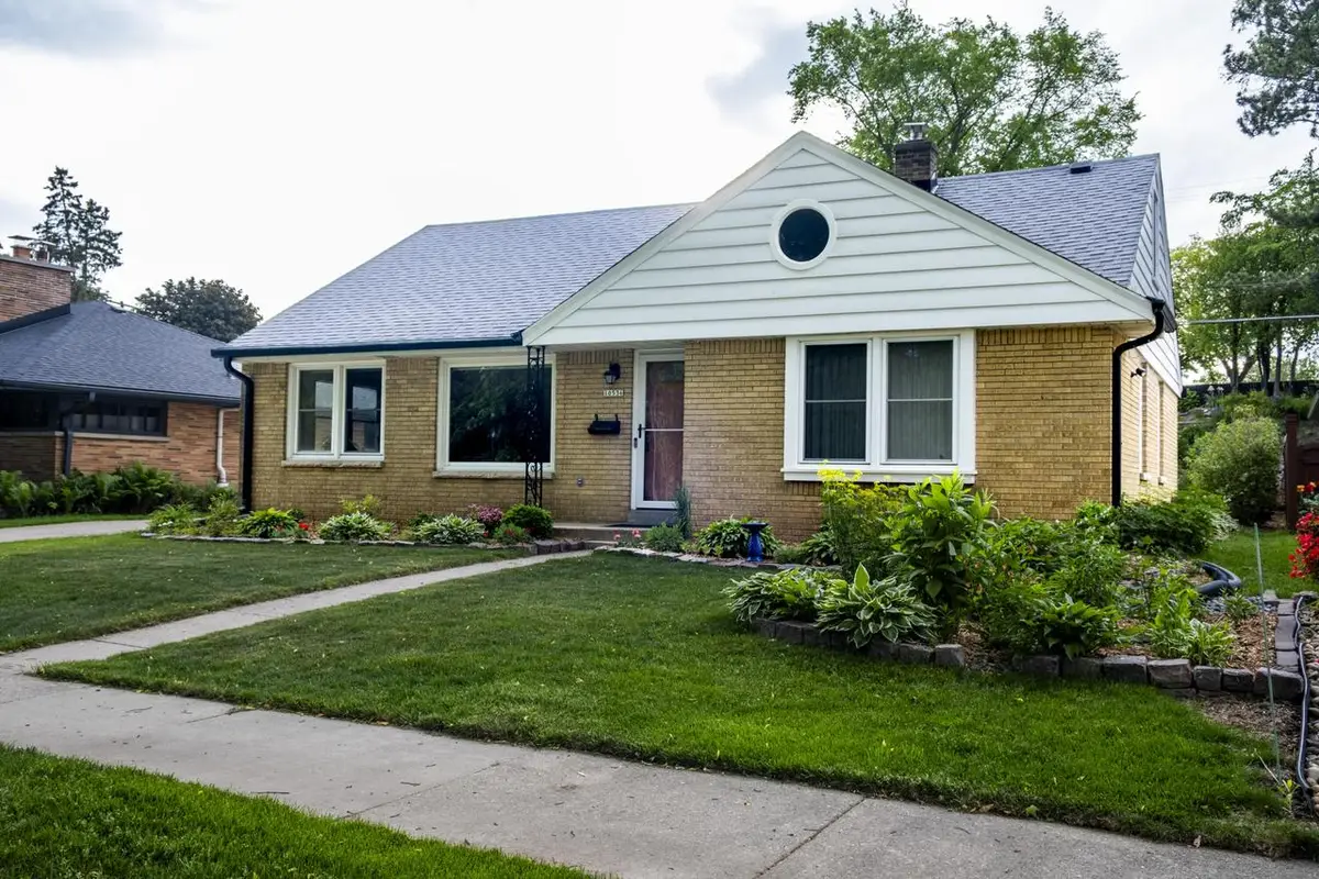 10536 W Grantosa DRIVE, Wauwatosa, WI 53222 - #1