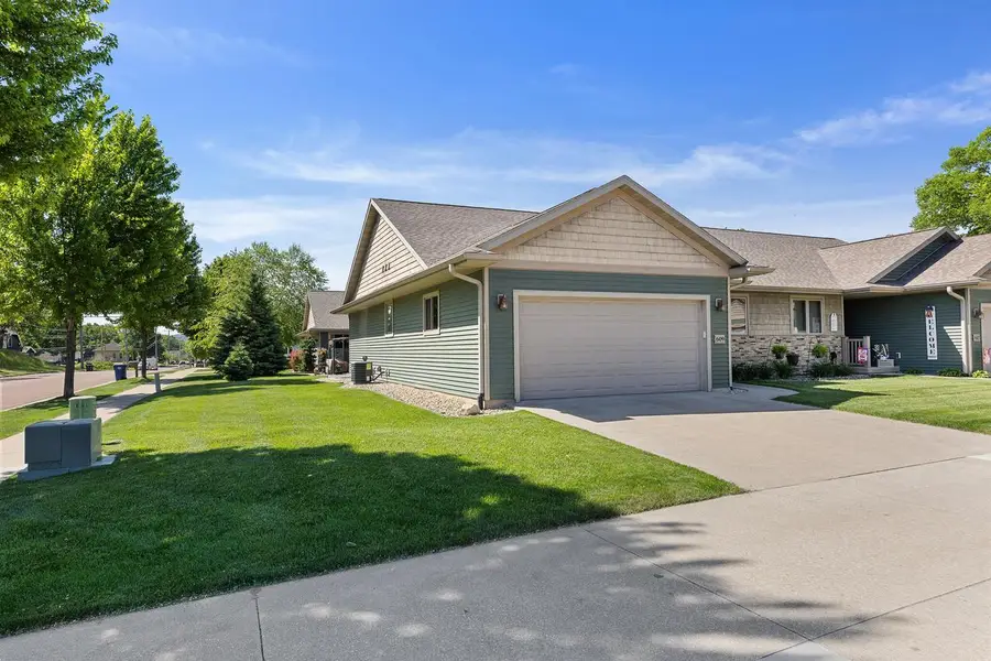 609 4th AVENUE N, Onalaska, WI 54650 - #2