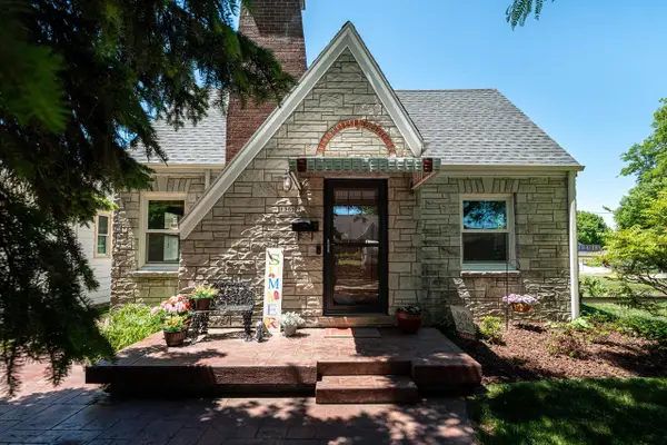 1309 S 91st STREET, West Allis, WI 53214
