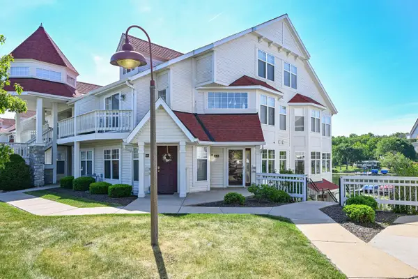 2138 Landings LANE, Delavan, WI 53115
