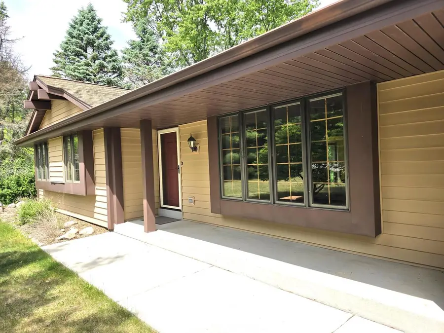 W367S9700 Charnwood LANE, Eagle, WI 53119 - #2