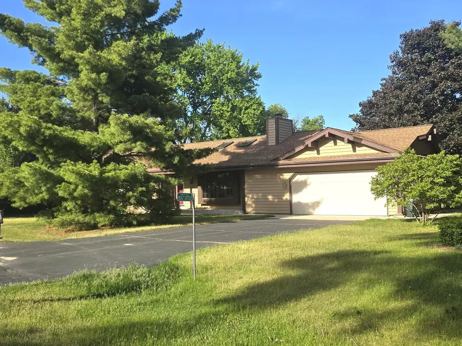 W367S9700 Charnwood LANE, Eagle, WI 53119 - #3