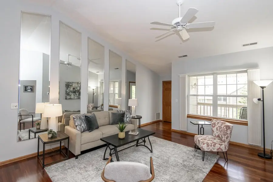 W159N4868 Graysland DRIVE, Menomonee Falls, WI 53051 - #2