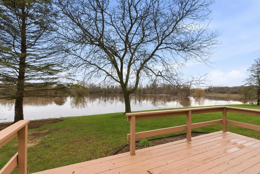W180N9879 Riversbend CIRCLE W, Germantown, WI 53022 - #2
