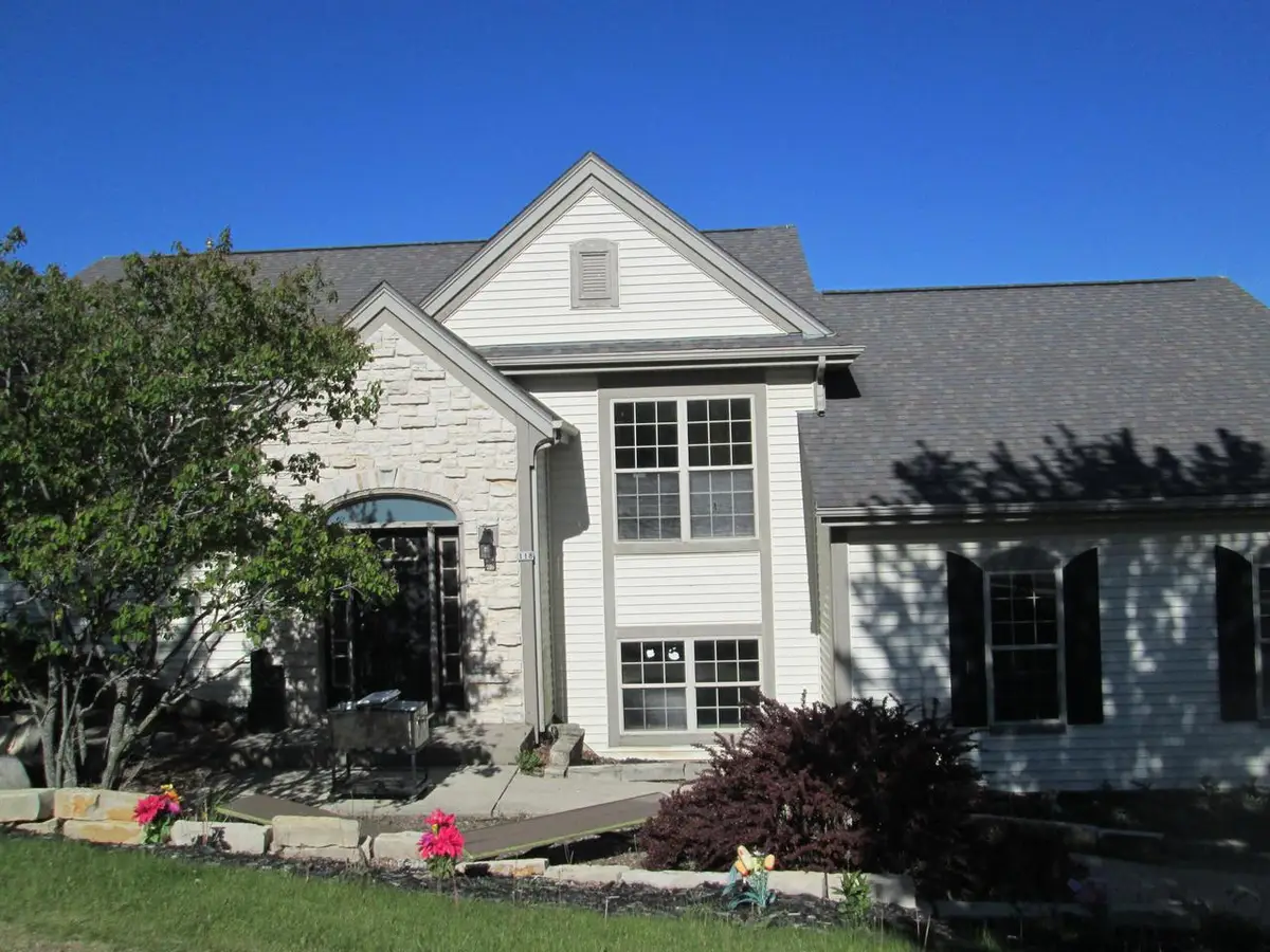 118 Manchester DRIVE, Waukesha, WI 53188 - #1