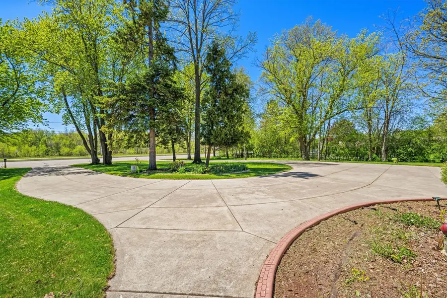 11034 W Bradley ROAD W, Milwaukee, WI 53224 - #2