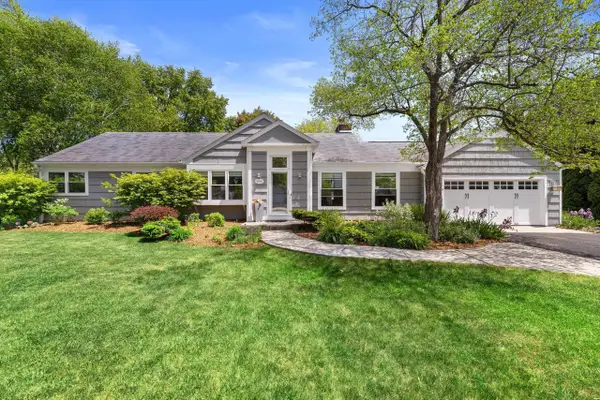 9060 N Meadowlark LANE, Bayside, WI 53217