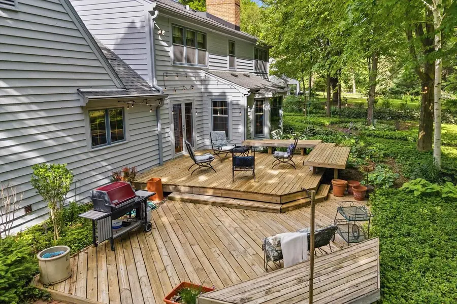 304 Fieldstone ROAD, Delafield, WI 53018 - #3