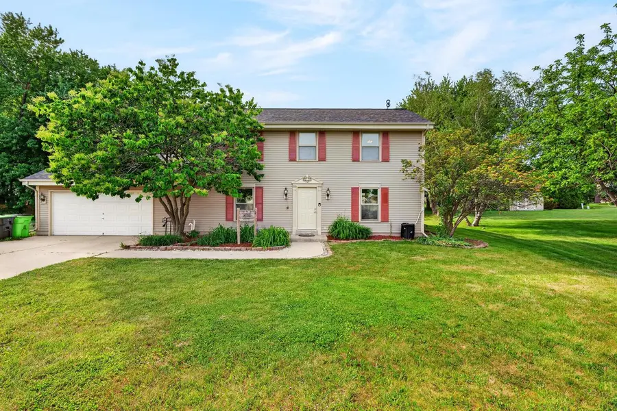 62 E Prospect COURT, Hartford, WI 53027 - #2