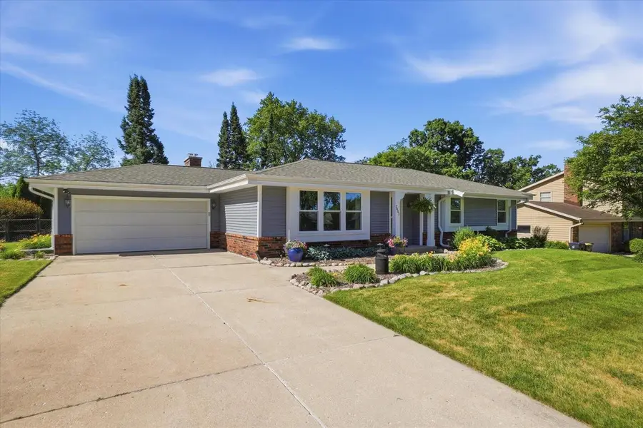 2401 Pendleton PLACE, Waukesha, WI 53188 - #2
