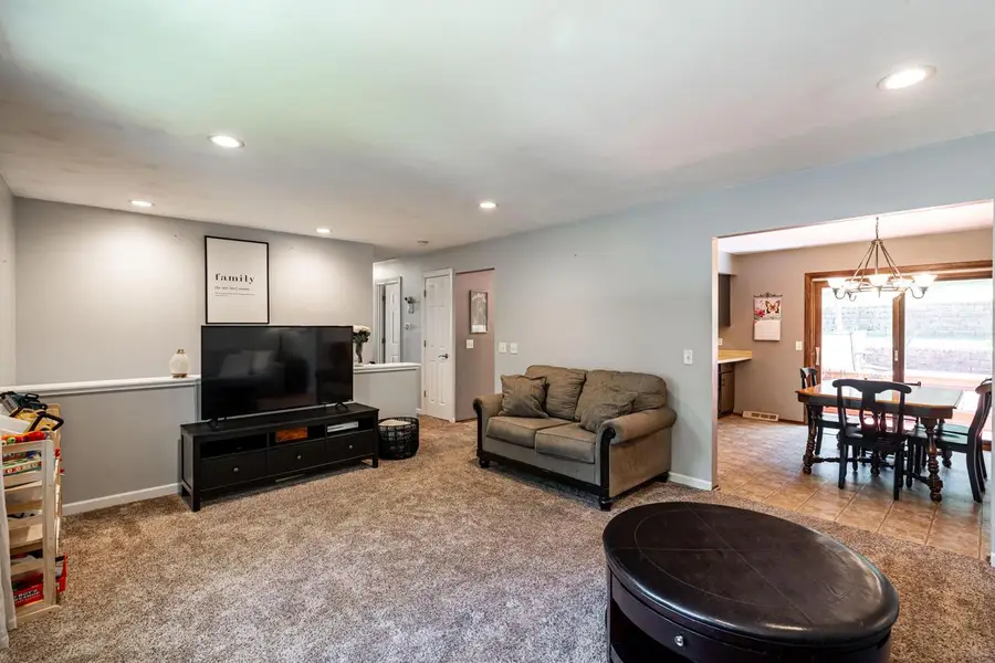 720 Coventry LANE, Hartland, WI 53029 - #3