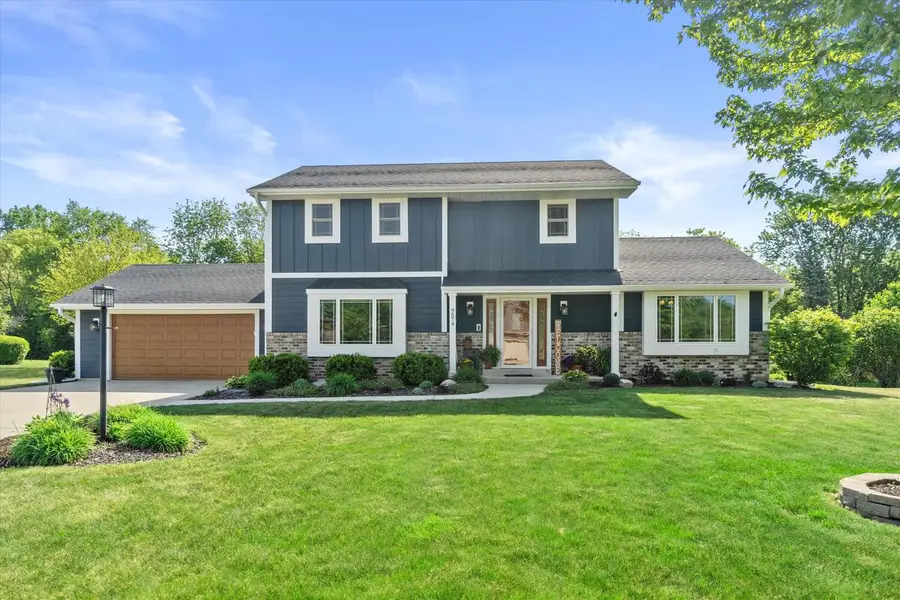 9574 S Fairway CIRCLE, Franklin, WI 53132 - #2