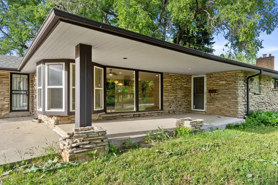 8570 W Lancaster AVENUE, Milwaukee, WI 53225 - #3