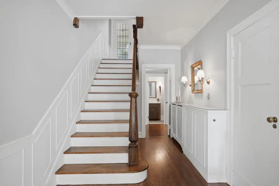 3509 N Summit AVENUE, Shorewood, WI 53211 - #2