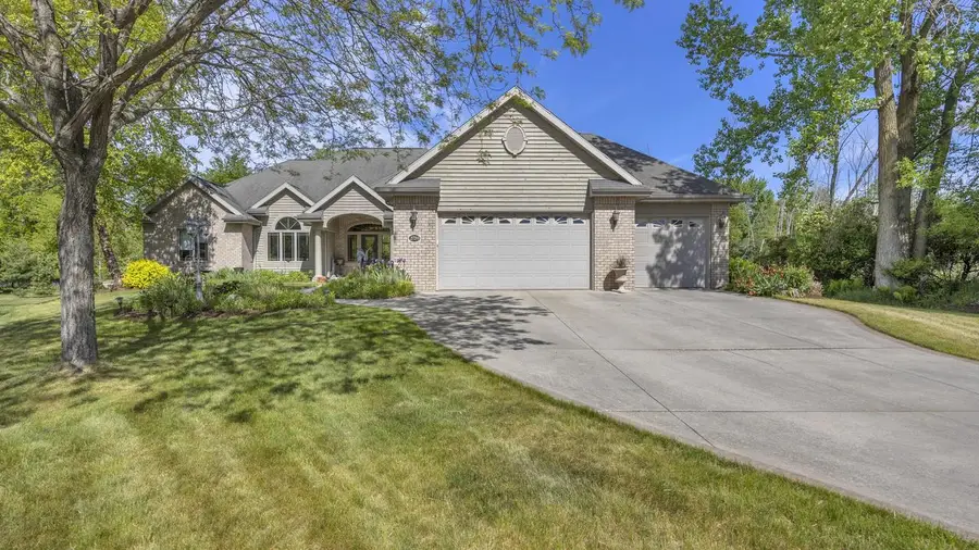 2720 Monarch CIRCLE, Sheboygan, WI 53083 - #2