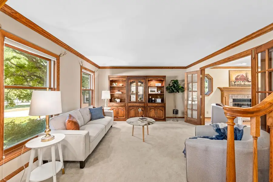 W275N2650 Chicory LANE, Pewaukee, WI 53072 - #2