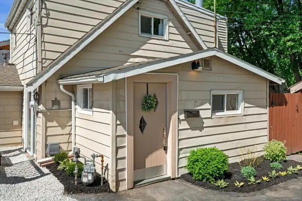 1005 Westowne AVENUE, Waukesha, WI 53188