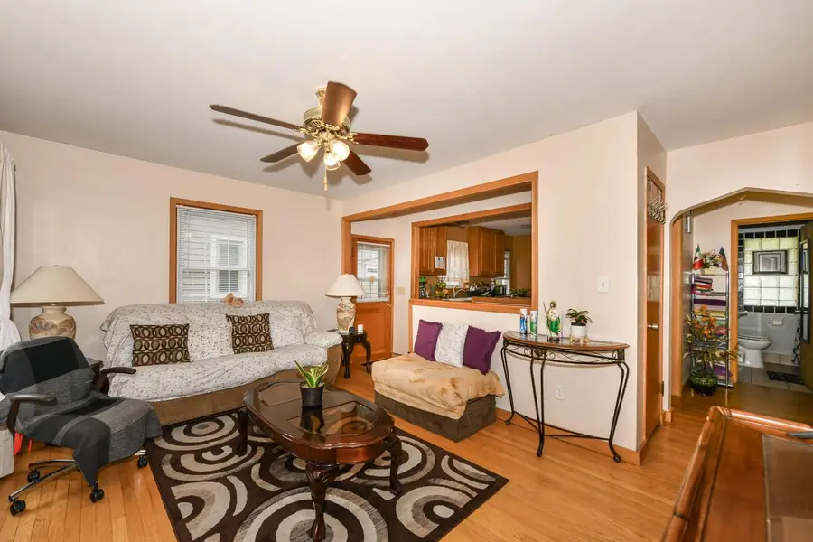 2426 5th AVENUE, South Milwaukee, WI 53172 - #3