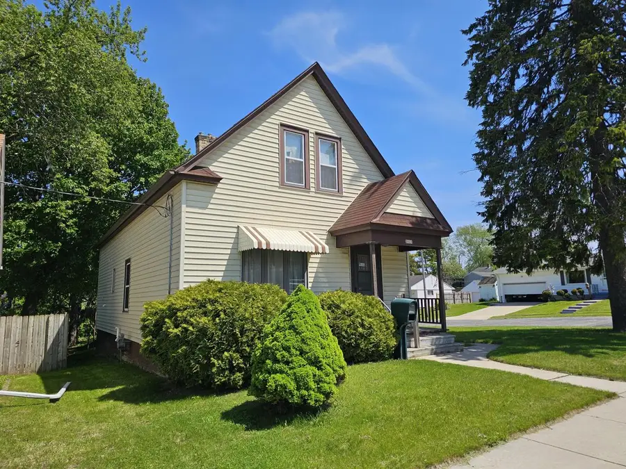2023 S 10th STREET, Manitowoc, WI 54220 - #2