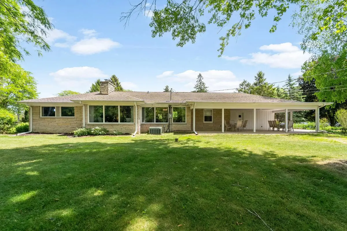 11355 N Rosewood DRIVE, Mequon, WI 53092 - #1