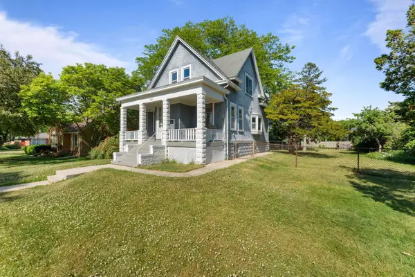 3676 S 1st STREET, Milwaukee, WI 53207