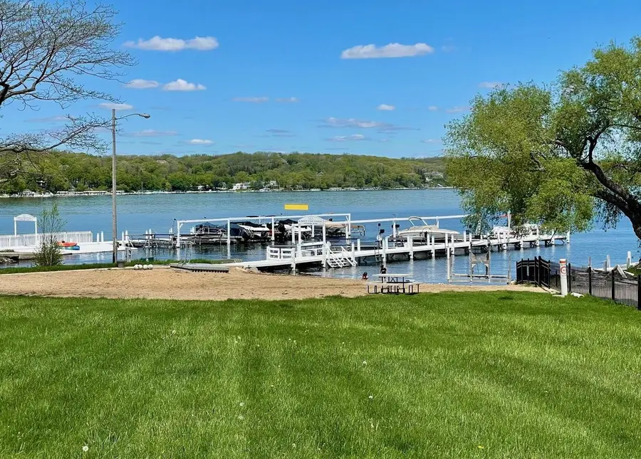 262 Castle TERRACE, Fontana, WI 53125 - #3