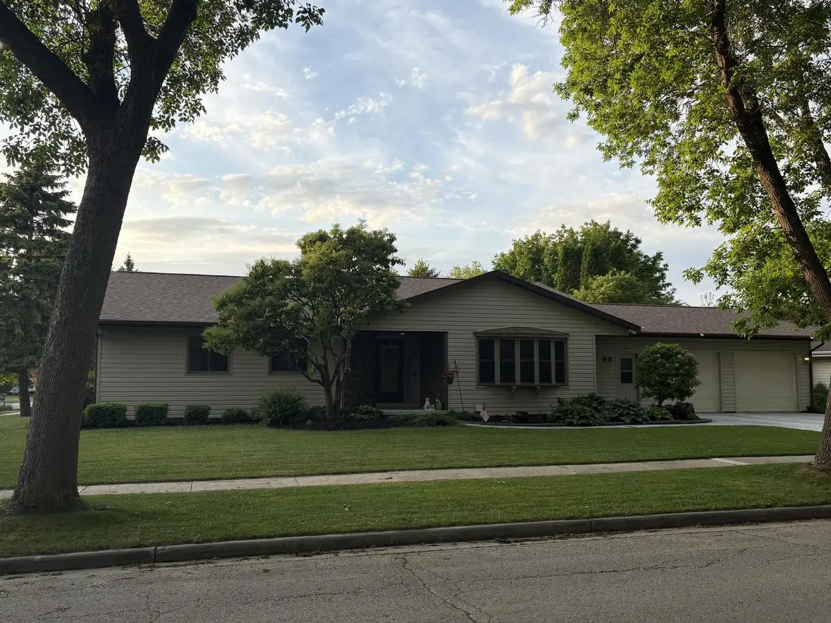 82 Eastbrook LANE, Fond Du Lac, WI 54935 - #1