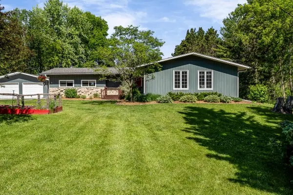 N2449 Terry COURT, La Crosse, WI 54601