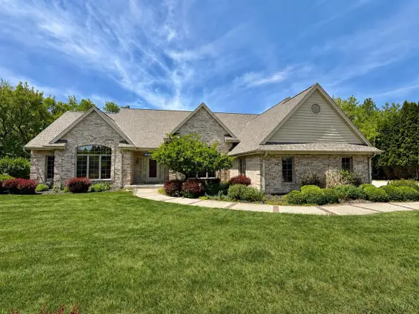 W291S5245 Ridgefield ROAD, Waukesha, WI 53189