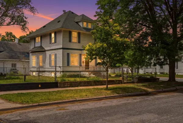 1453 Charles STREET, La Crosse, WI 54603