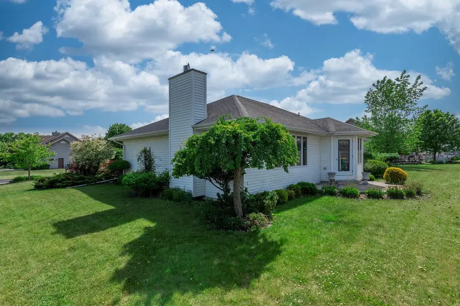 168 White Oak COURT, Union Grove, WI 53182 - #2