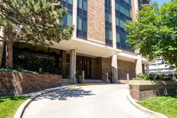 929 N Astor STREET #203, Milwaukee, WI 53202