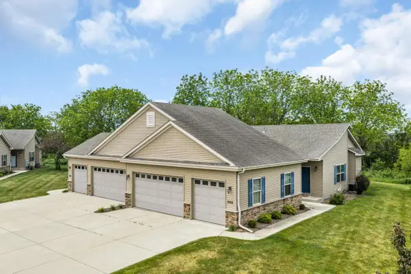 926 Langdon COURT #926, Mount Pleasant, WI 53406