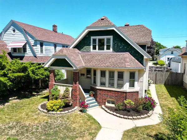 936 S 77th STREET, Milwaukee, WI 53214