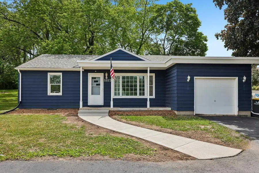 1817 E Main STREET, Waukesha, WI 53186 - #2