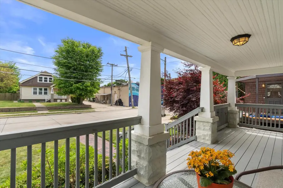 1220 E Warnimont AVENUE, Milwaukee, WI 53207 - #2