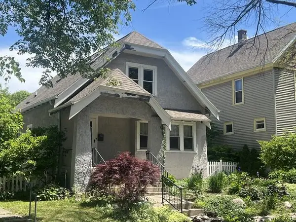 3314 N Newhall STREET, Milwaukee, WI 53211