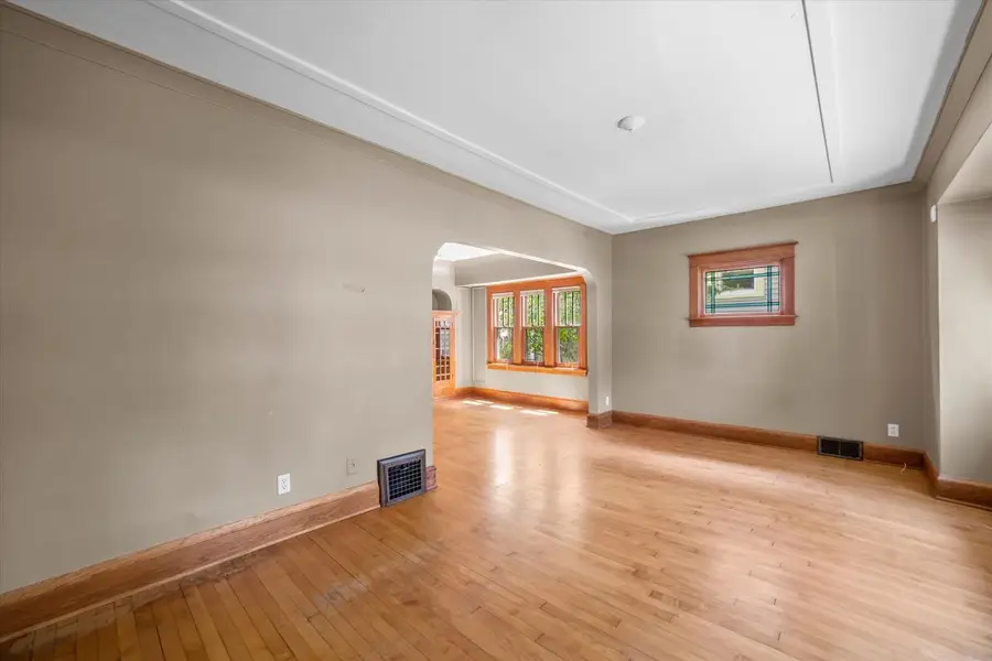 3314 N Newhall STREET, Milwaukee, WI 53211 - #2