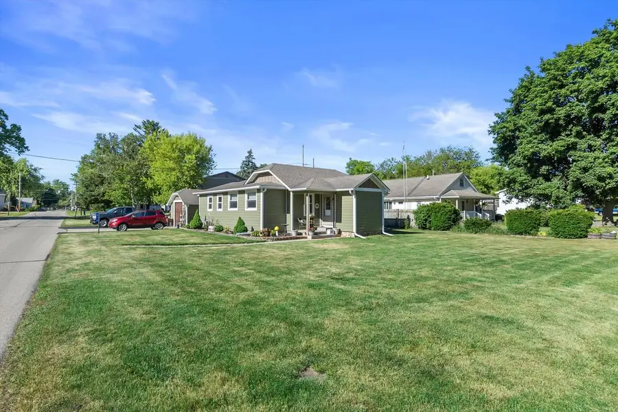 418 S 4th STREET, Silver Lake, WI 53170 - #3