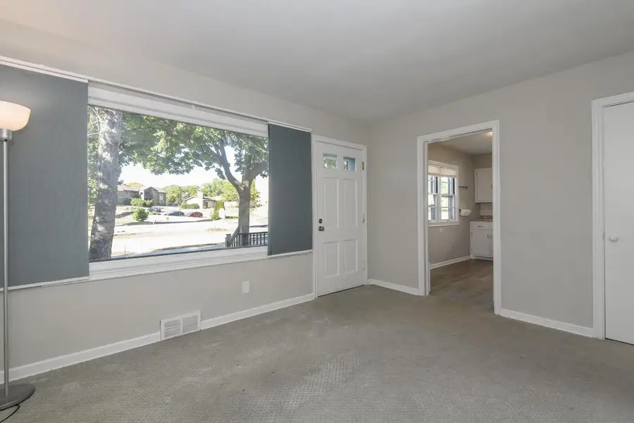 9035 W Lisbon AVENUE, Milwaukee, WI 53222 - #2