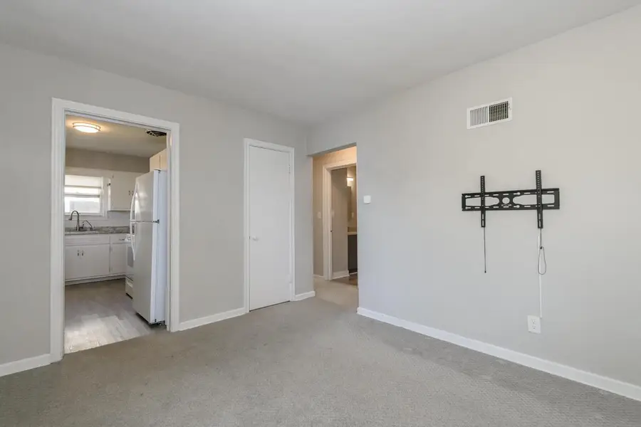 9035 W Lisbon AVENUE, Milwaukee, WI 53222 - #3