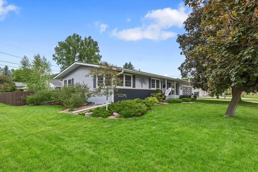 3003 Lincoln AVENUE, La Crosse, WI 54601 - #2