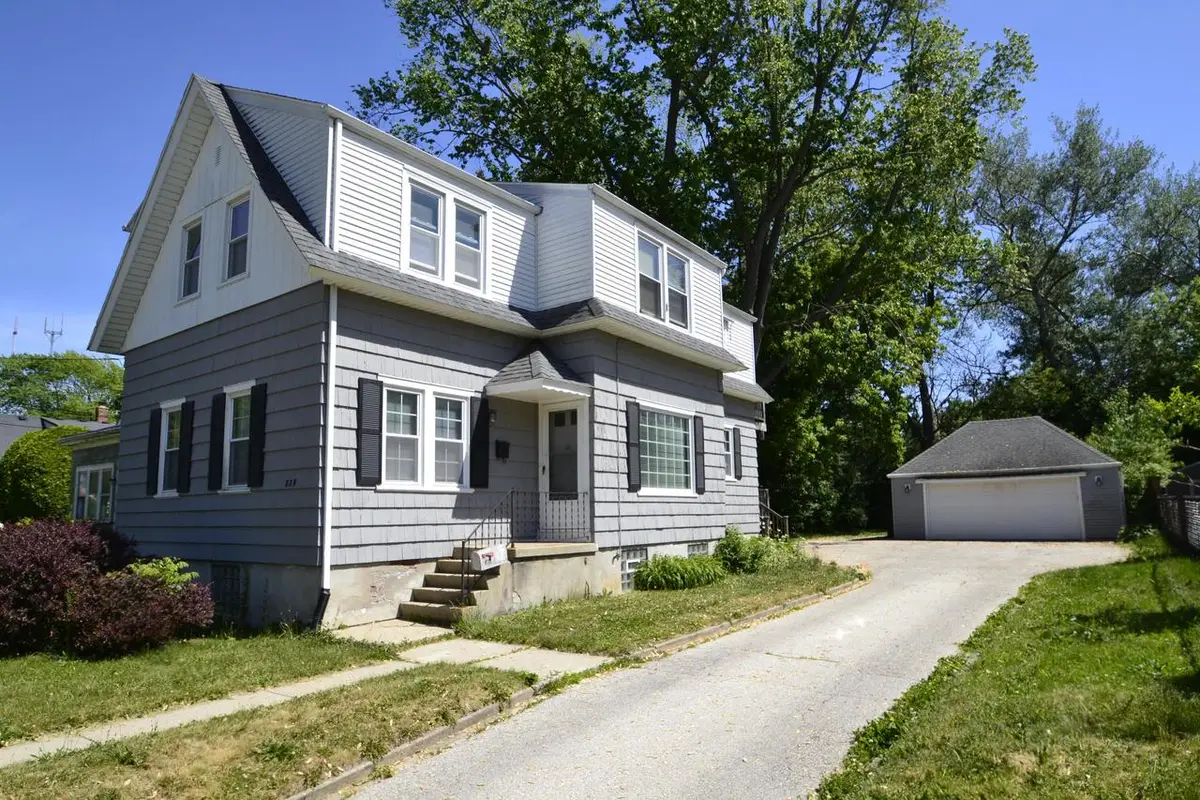 839 W Glendale AVENUE, Glendale, WI 53209 - #1