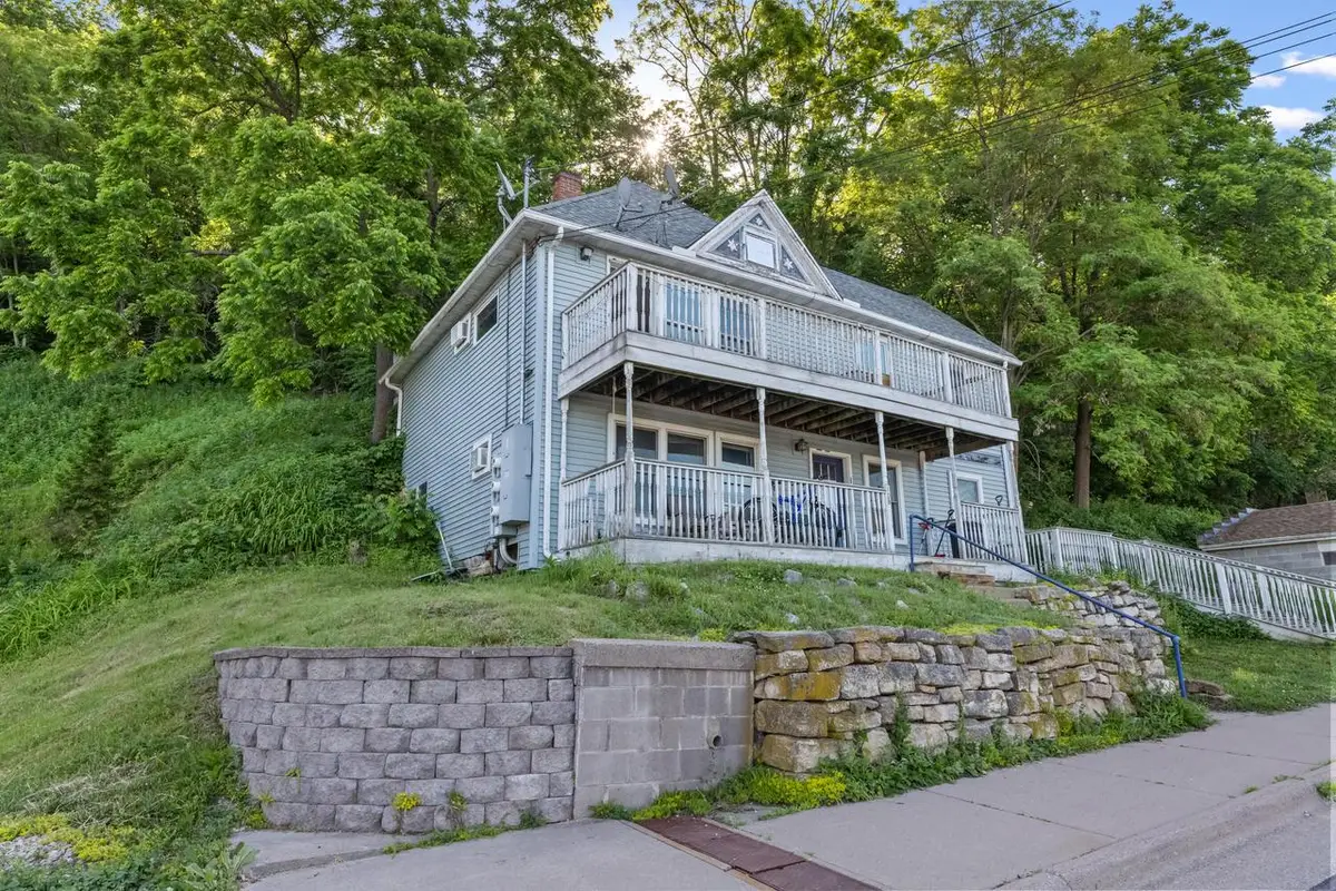 108 S Hill STREET, Fountain City, WI 54629 - #1