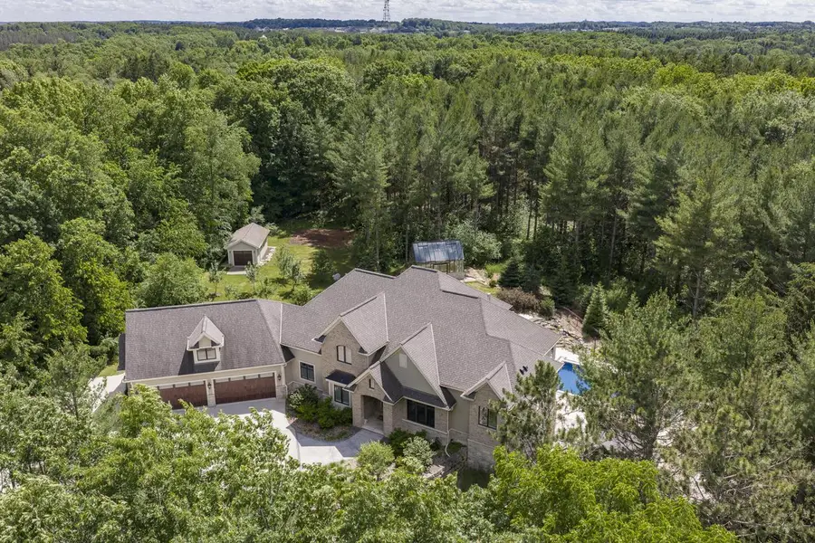4179 Lily ROAD, West Bend, WI 53095 - #2