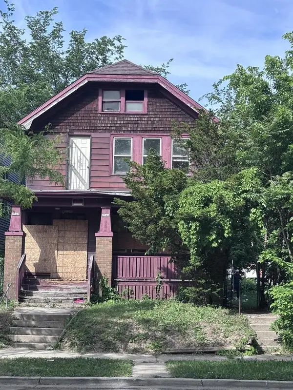 2546 W Medford AVENUE, Milwaukee, WI 53206